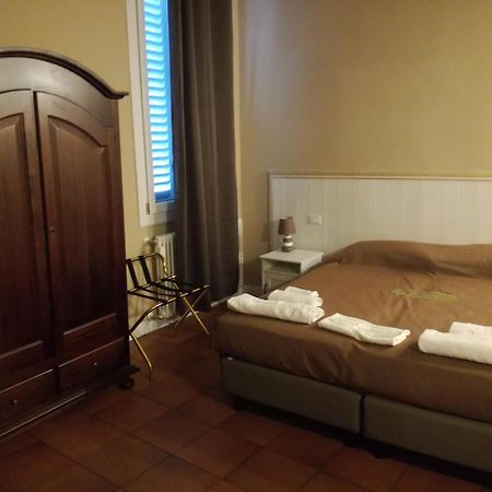 Piazza San Domenico Rooms - Bedinbolognacentro Eksteriør billede